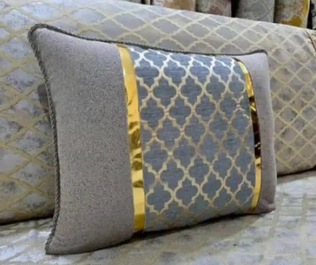 استخدام کارگر در کارگاه پشتی دوزی|استخدام صنعتی، فنی، مهندسی|میناب, |دیوار