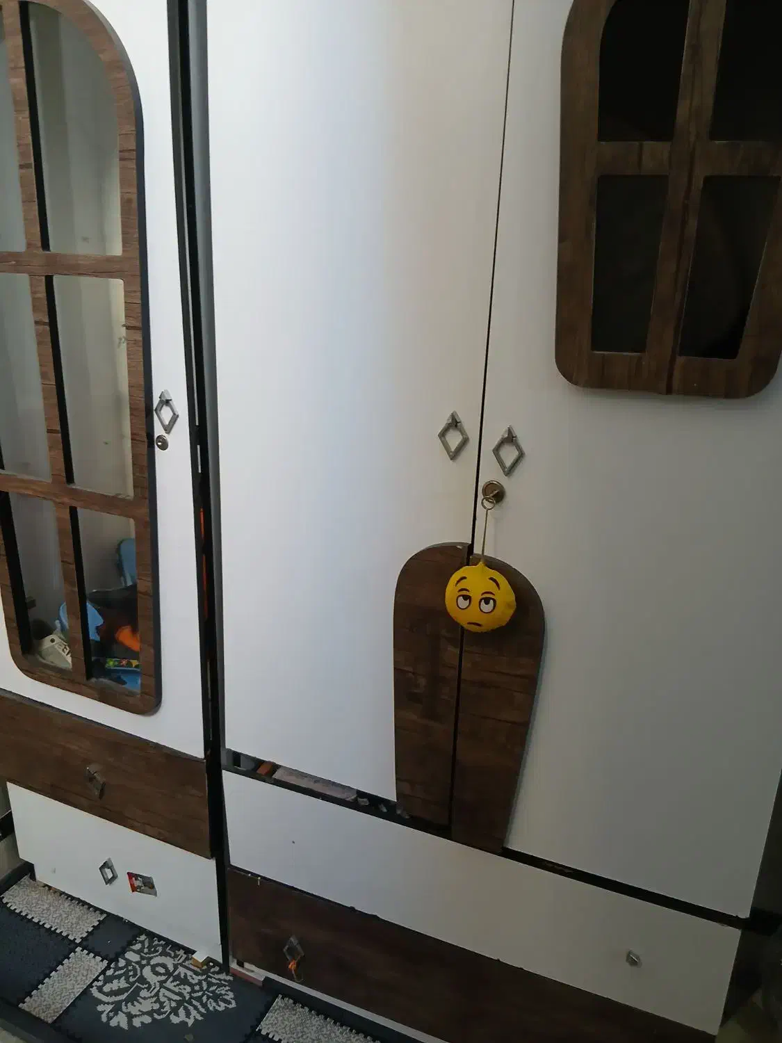 کمد بچه طرح کلبه با ویترین|جاکفشی، کمد، دراور|قم, دانش|دیوار