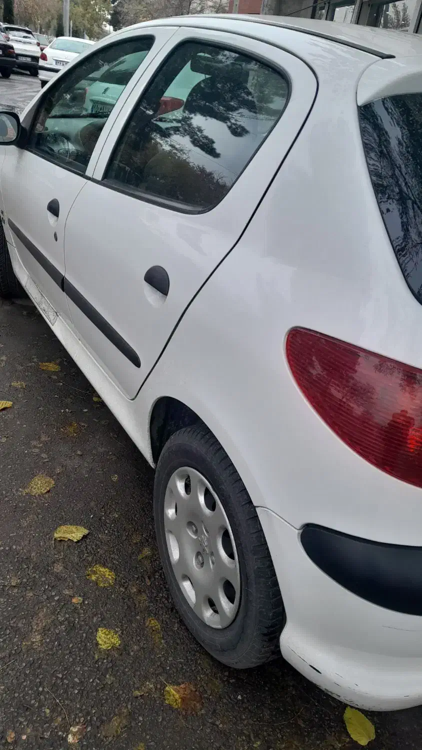 پژو۲۰۶ کم کار نقدی یا تعویض|خودرو سواری و وانت|مشهد, عبادی|دیوار