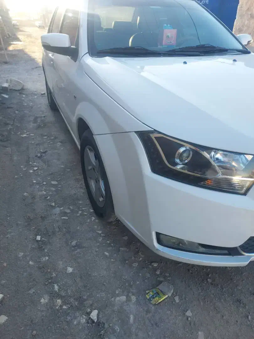 دنا|خودرو سواری و وانت|خمینی‌شهر, |دیوار