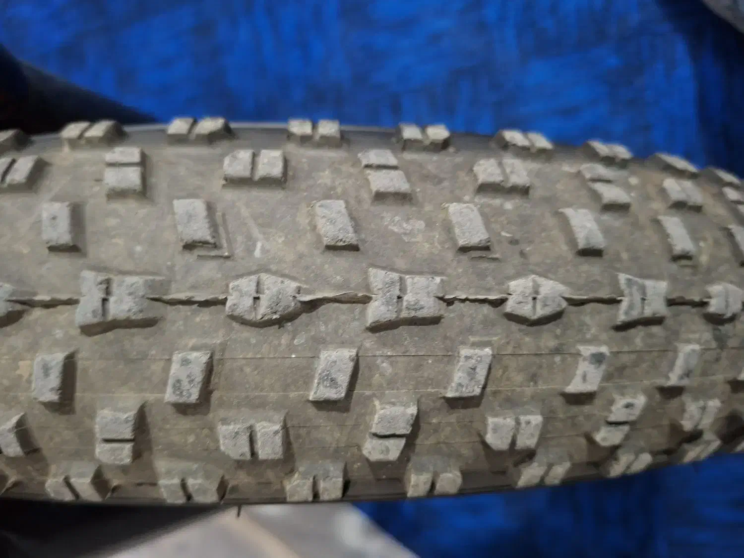 دوچرخه ۲۰ لاستیک پهن|دوچرخه، اسکیت، اسکوتر|رباطکریم, الارد|دیوار