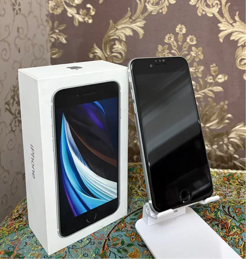 آیفون se2020|موبایل|مشکین‌دشت, |دیوار