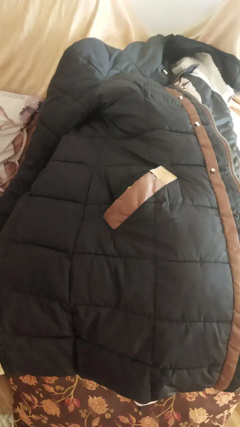 کاپشن دخترونه|لباس|صدرا-فارس, فاز ۲|دیوار