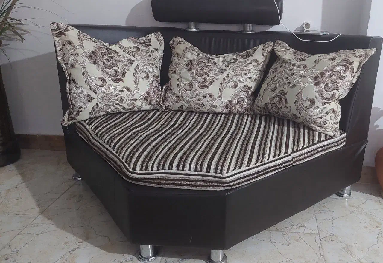 مبلمان|مبلمان خانگی و میز عسلی|لاهیجان, کوی خزر|دیوار