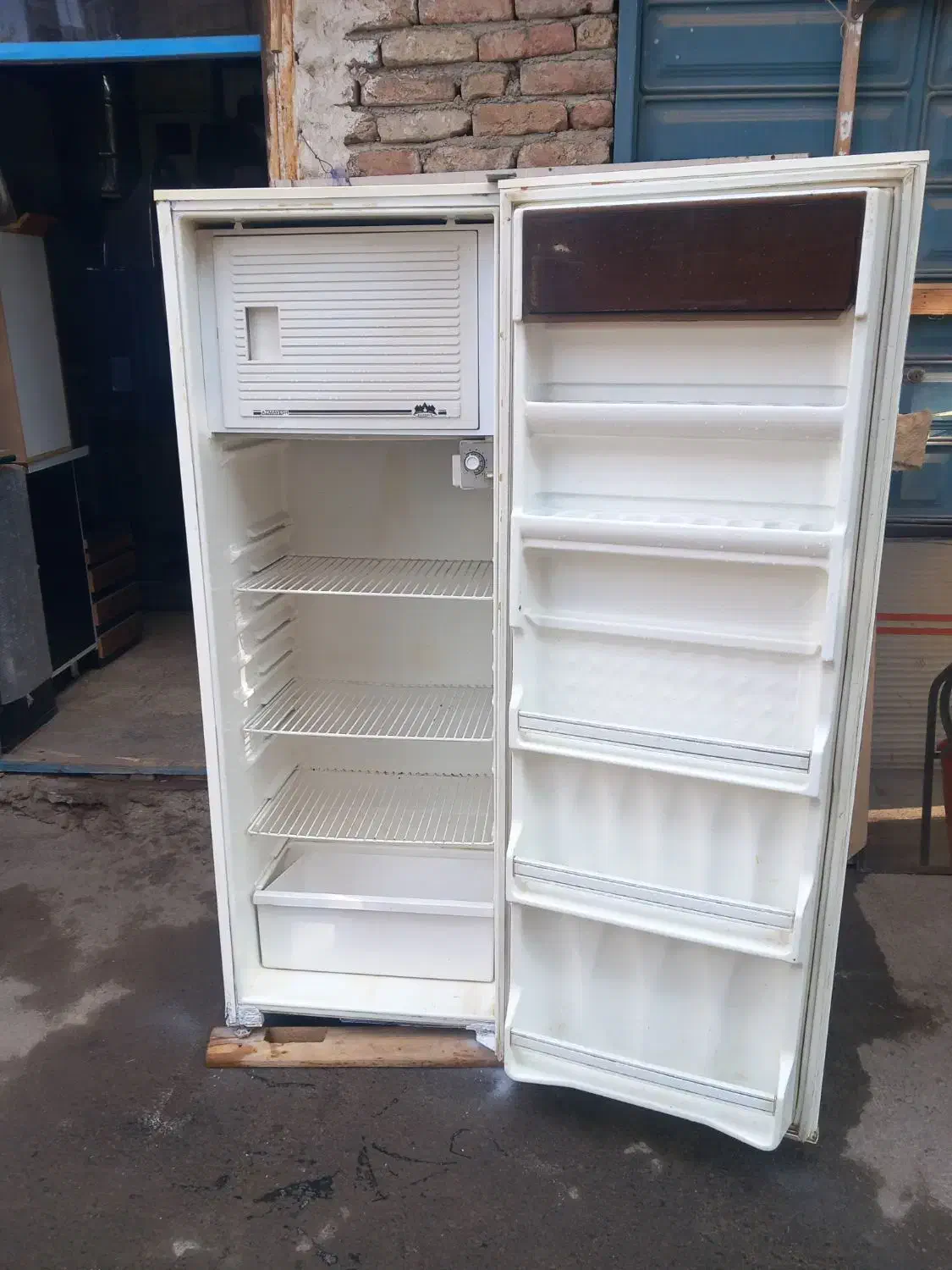 یخچال قدیمی سالم|یخچال و فریزر|مرند, |دیوار