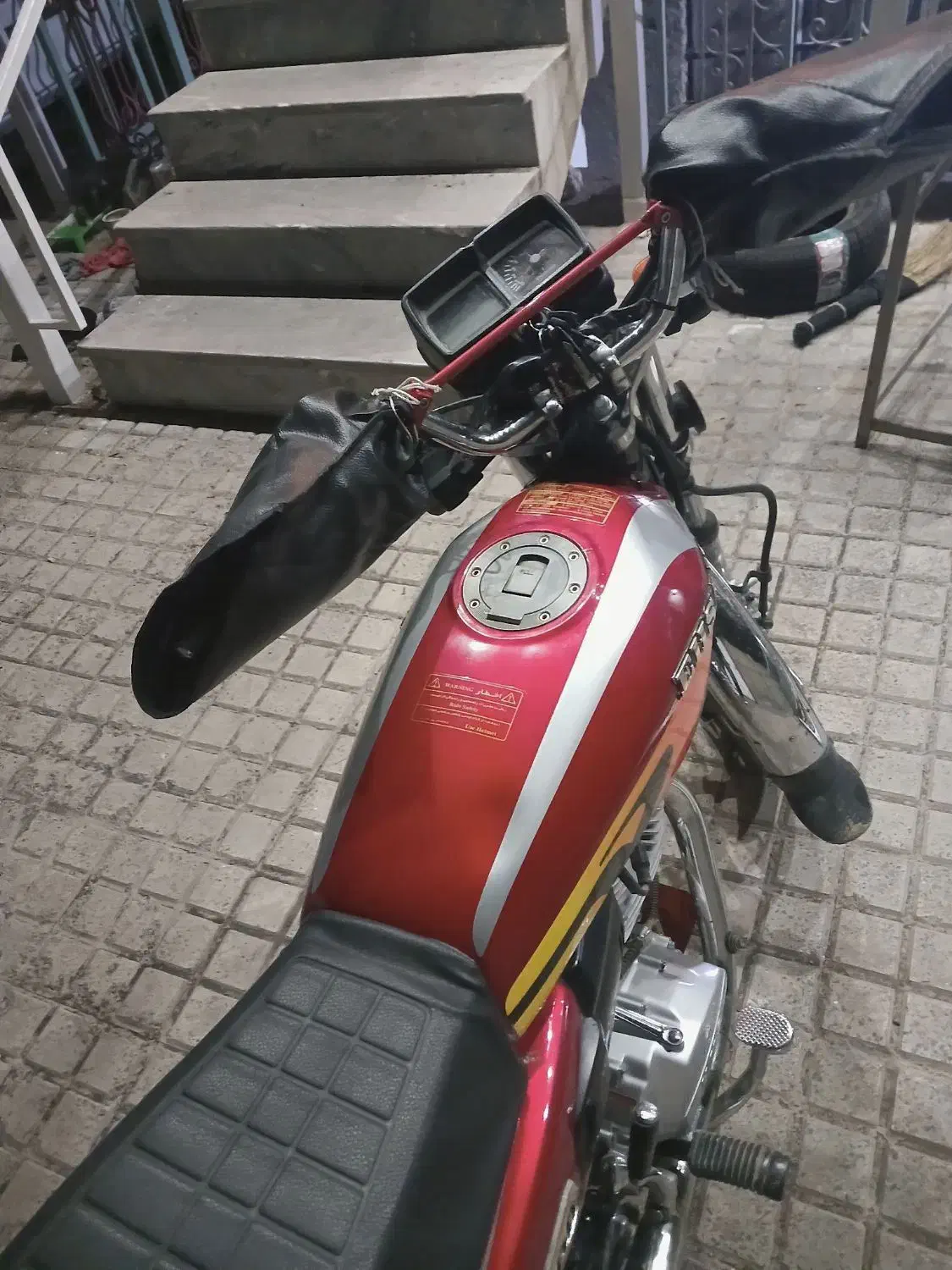 موتور هندا ۲۰۰|موتورسیکلت|هشتگرد, خور|دیوار