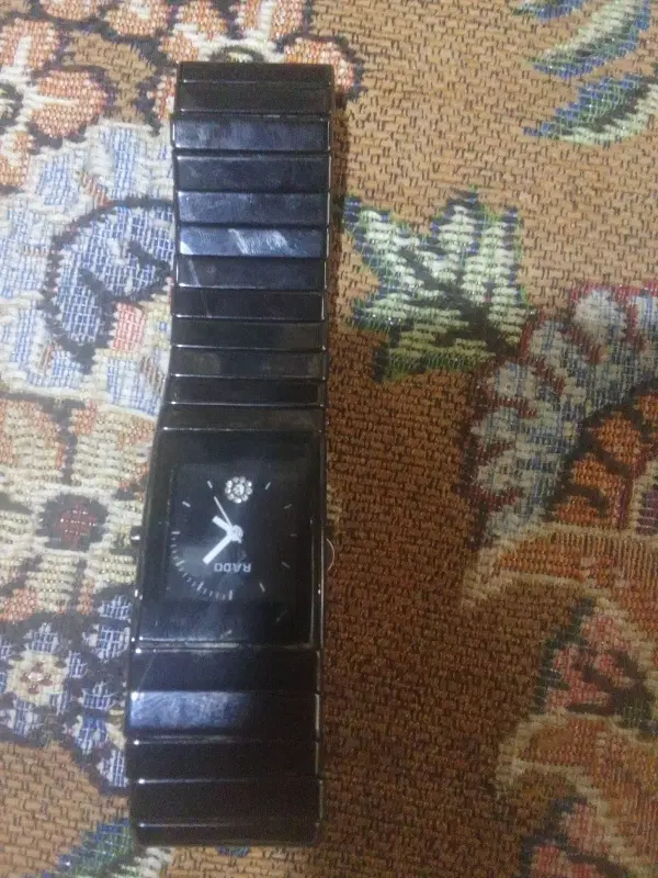 ساعت مچی|ساعت|بم, |دیوار