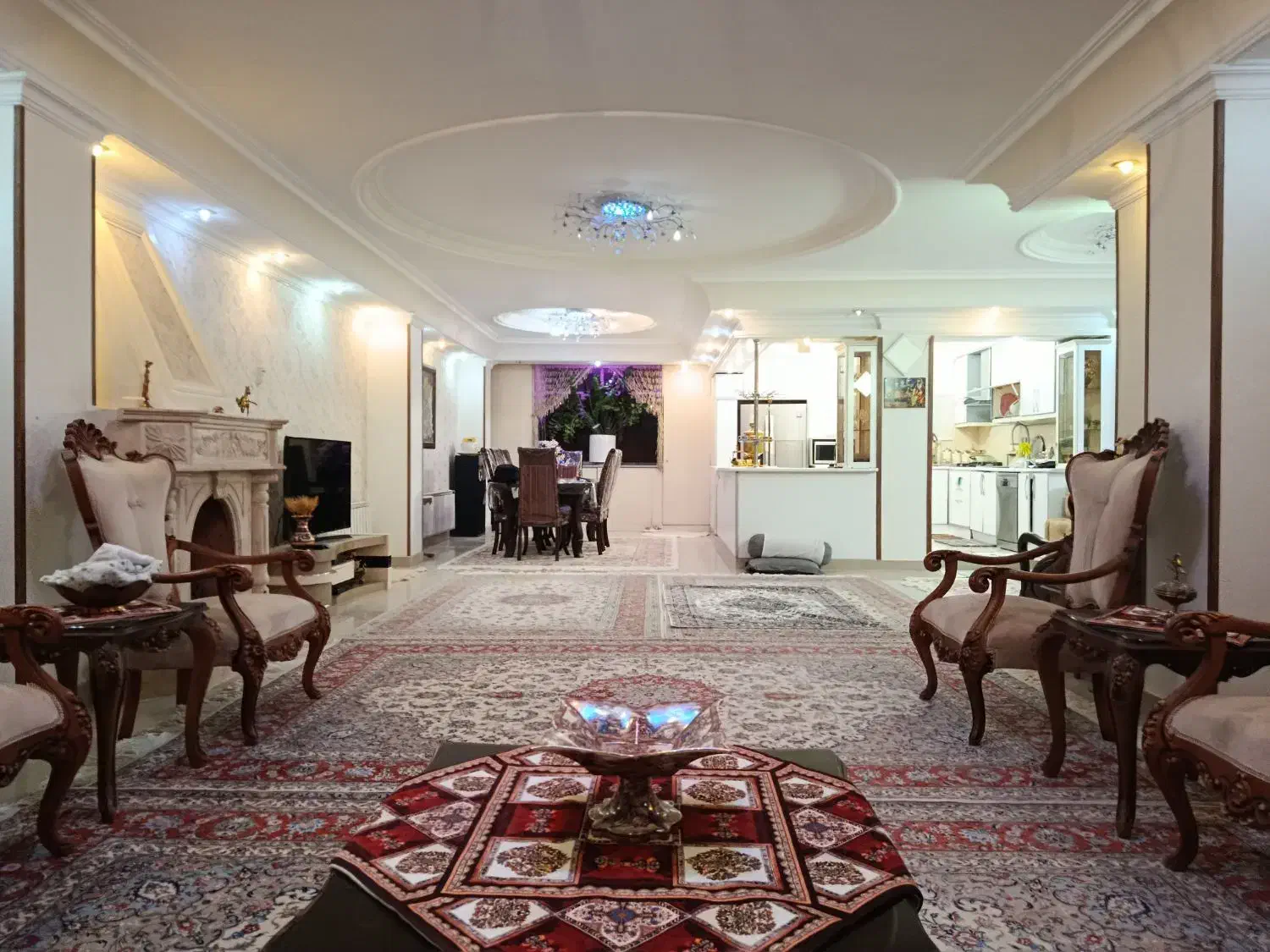فروش آپارتمان ۱۸۰ متری ۳ خوابه در شهرک جهان‌نما|فروش آپارتمان|کرج, شهرک جهان‌نما|دیوار