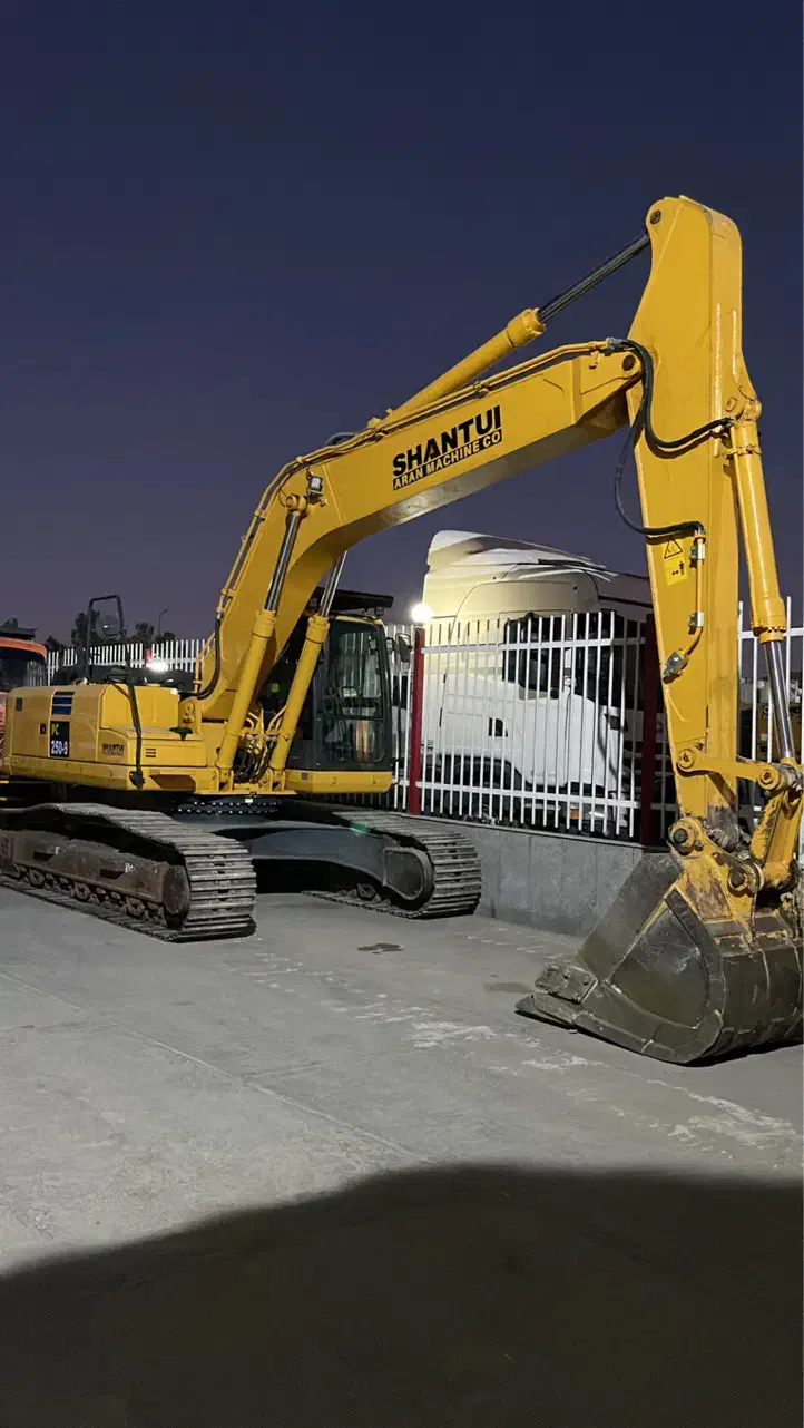 بیل زنجیری شانتویی ۲۵۰|خودرو سنگین|مشهد, رباط طرق|دیوار