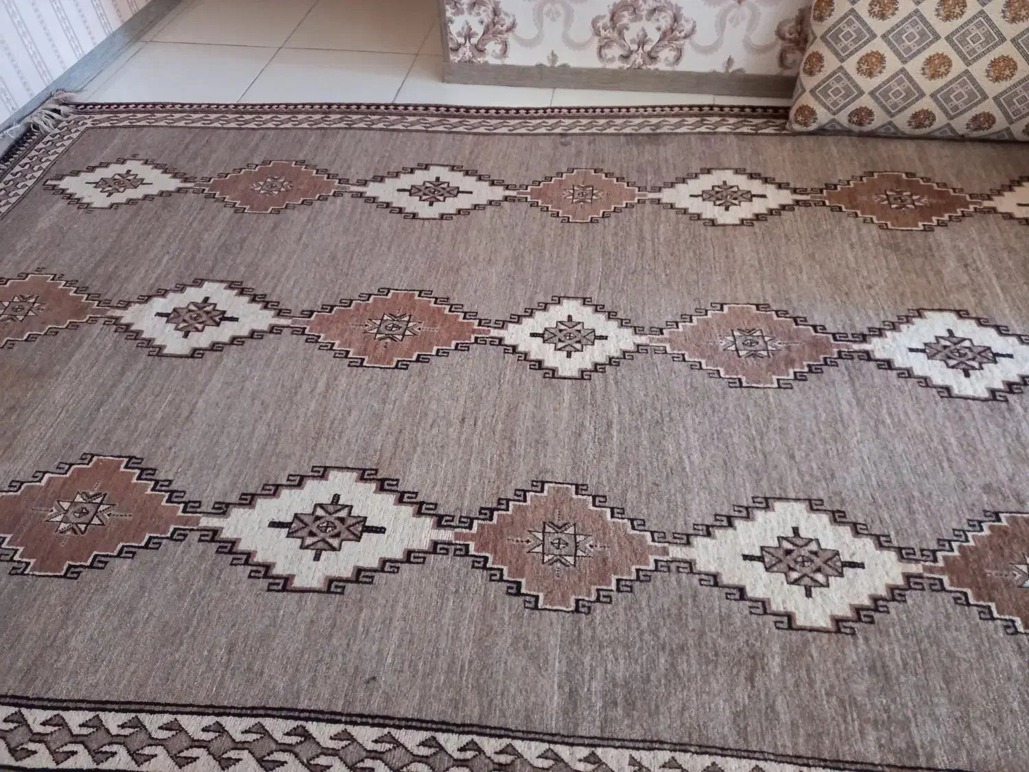 فرش دستباف قشقایی|فرش|شیراز, شهرک سراج|دیوار