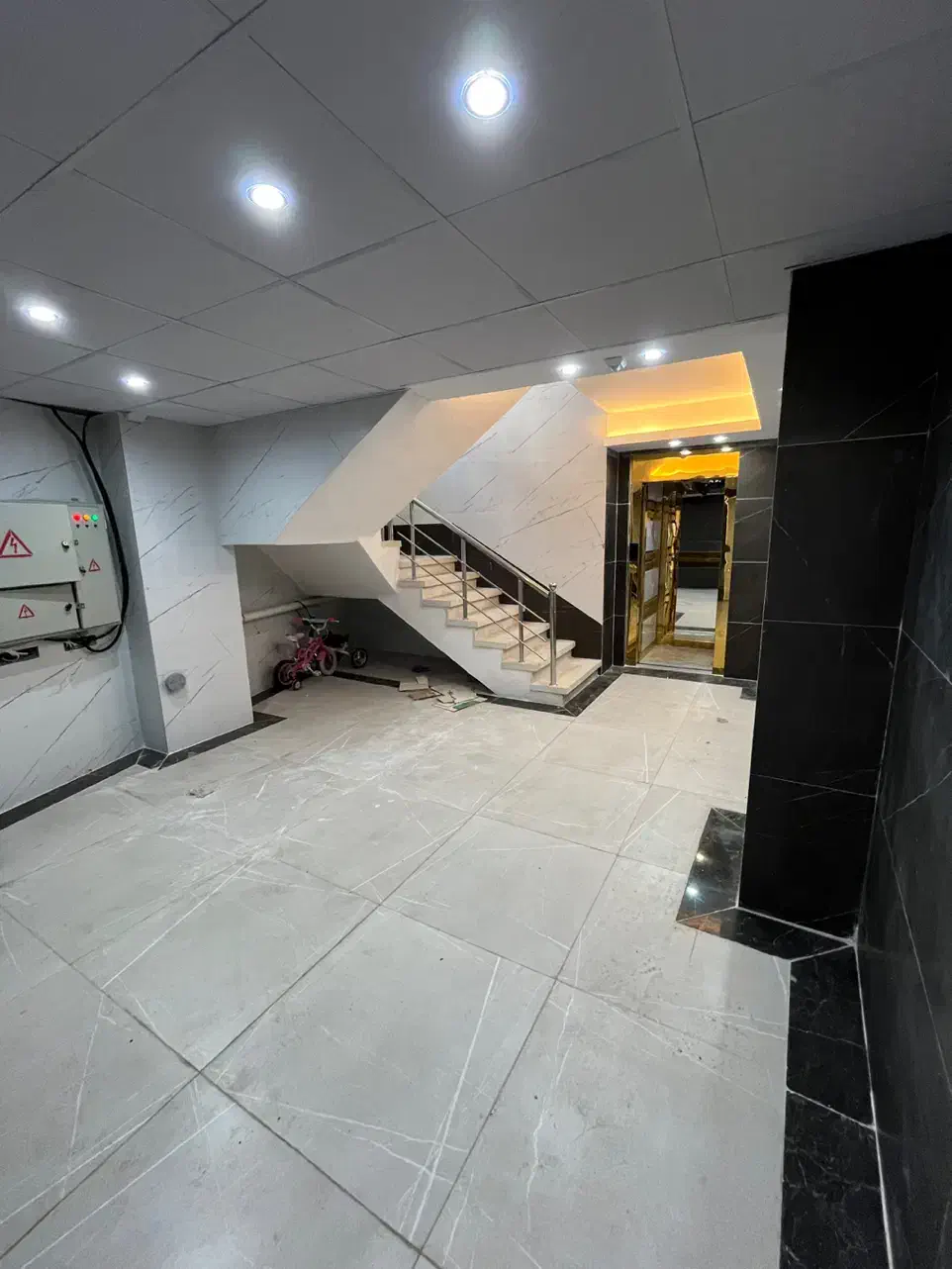 خانه‌ای فراتر از‌ تصور شما /۱۴۵ متر تک واحدی|فروش آپارتمان|لاهیجان, گلستان|دیوار