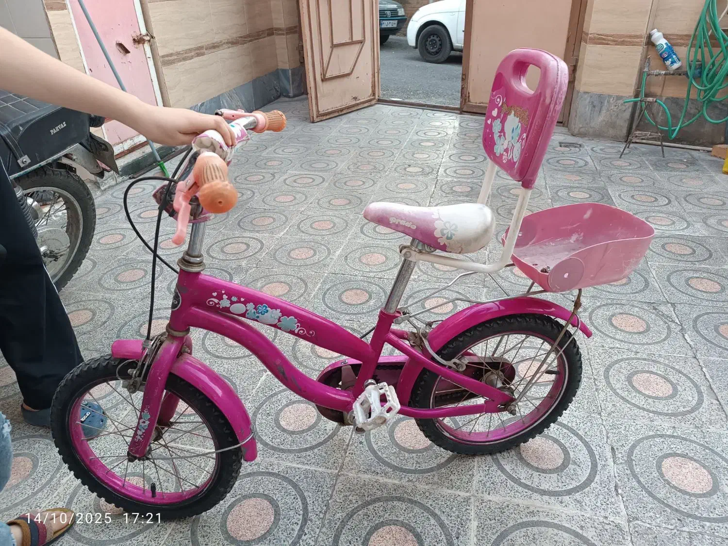 دوچرخه در حد نو هیچ ایرادی نداره|دوچرخه، اسکیت، اسکوتر|پلدختر, |دیوار