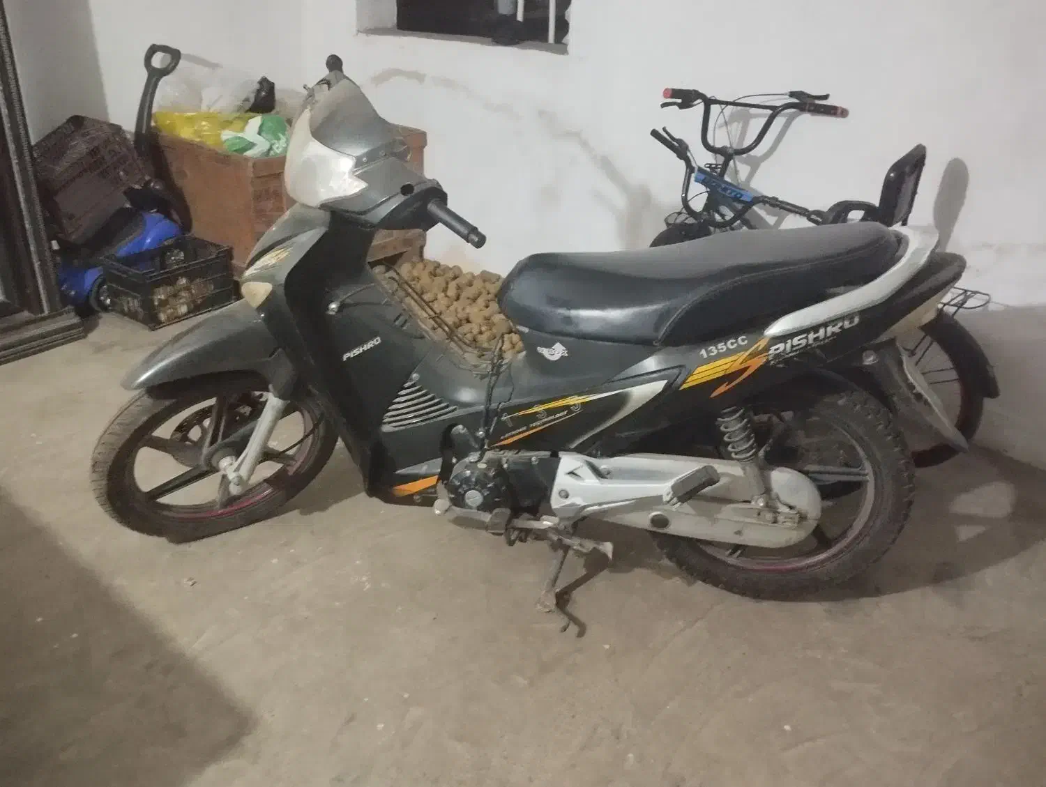 موتور ویو|موتورسیکلت|چالوس, |دیوار