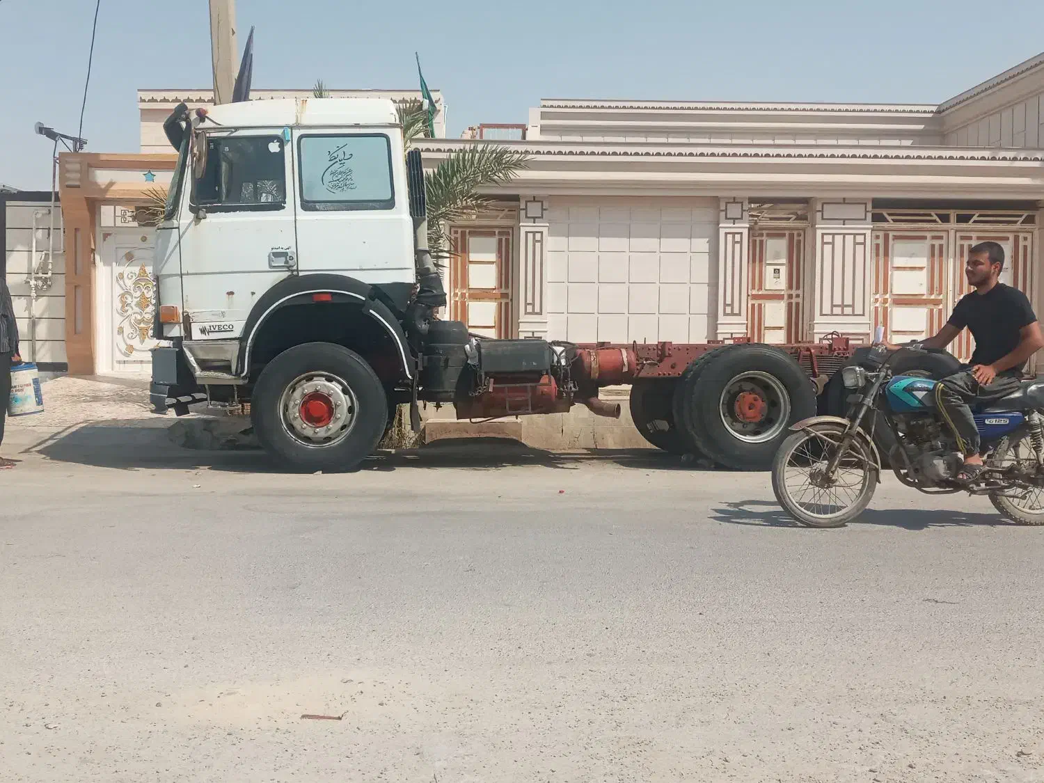 اویکو۳۳۰|خودرو سنگین|بندر ماهشهر, |دیوار