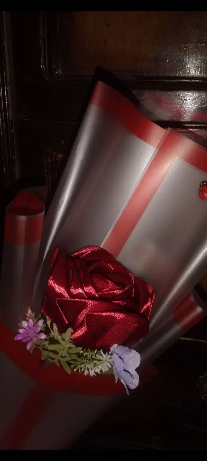 گل تک شاخه و دوشاخه|گل و گیاه طبیعی|تربت جام, شهید غلام زاده|دیوار