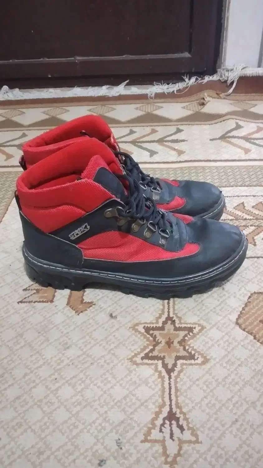 نیم بوت پسرونه سایز ۴۰|کیف، کفش، کمربند|فردوسیه, |دیوار