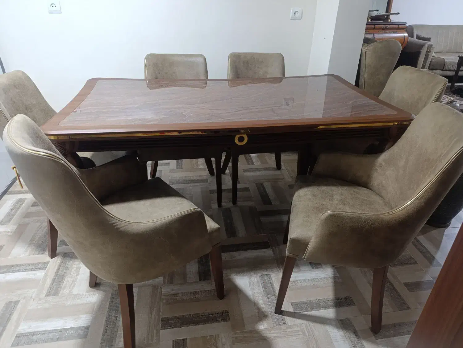 میز نهار خوری ۶نفره|میز و صندلی غذاخوری|ماکو, |دیوار