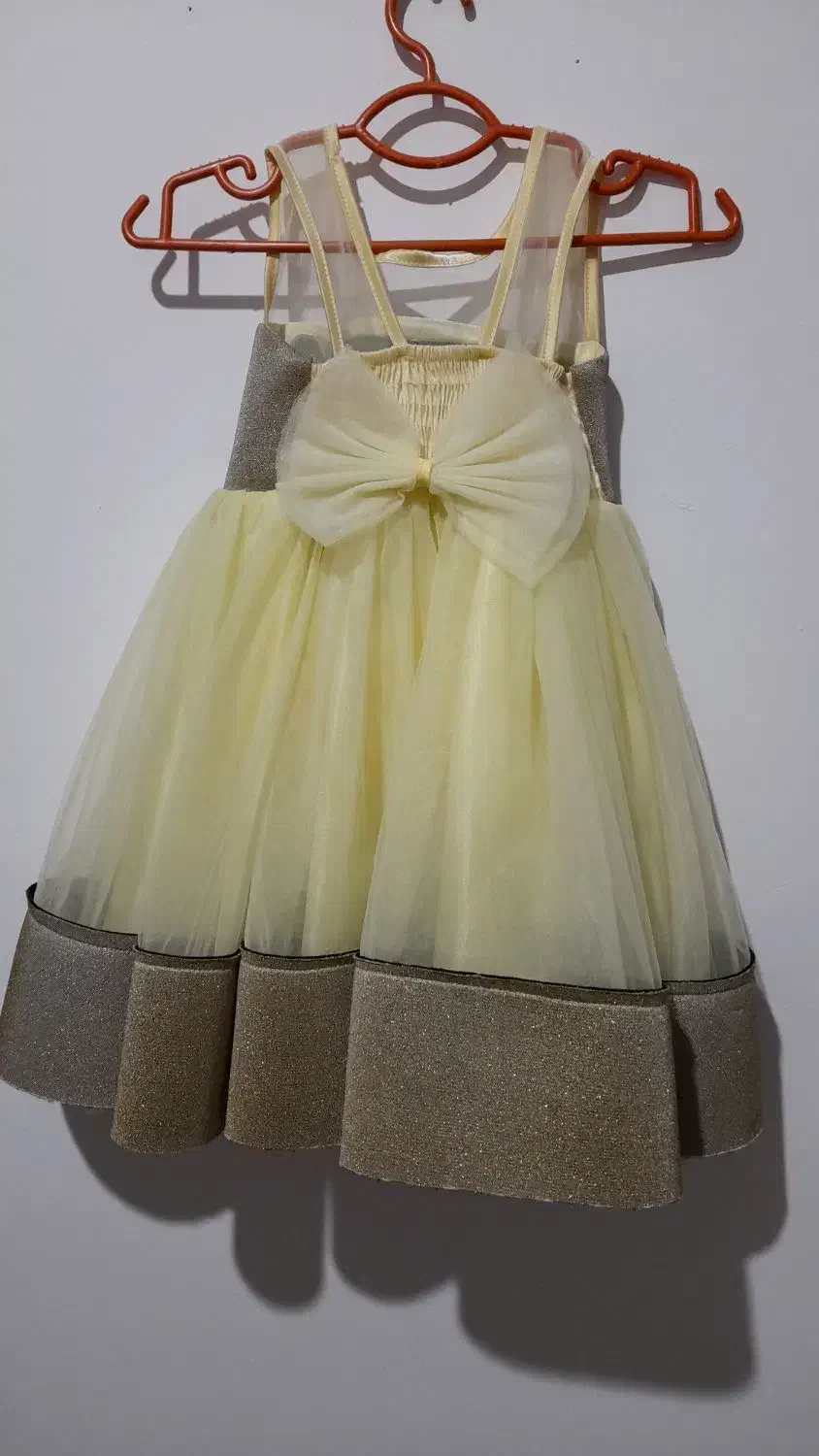 مجلسی دخترانه|لباس|خمام, |دیوار