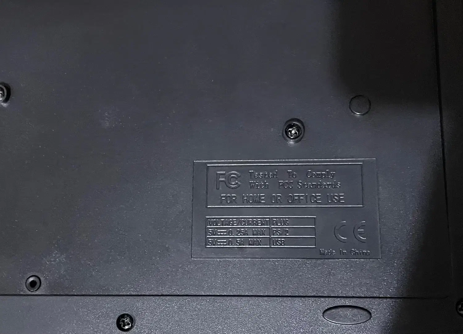 کیبورد در حد نو گلسار|قطعات و لوازم جانبی رایانه|رشت, دیلمان|دیوار