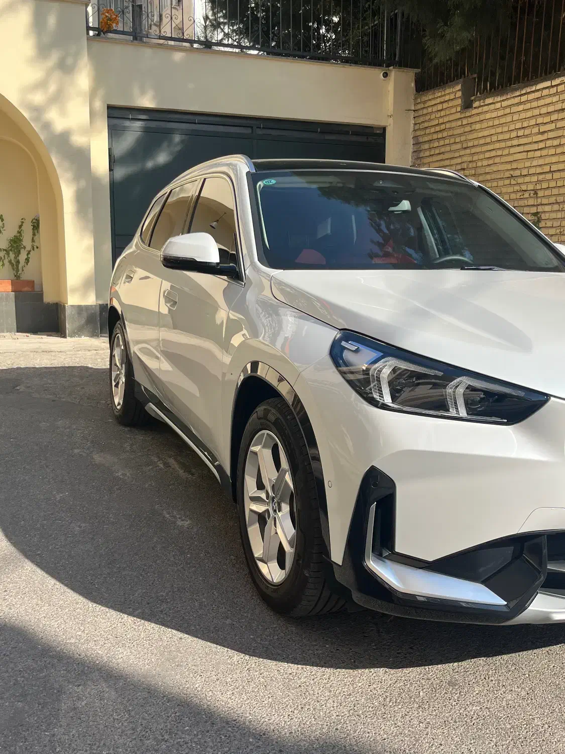 Ix1 مدل ۲۰۲۵ داخل قرمز|خودرو سواری و وانت|تهران, زعفرانیه|دیوار