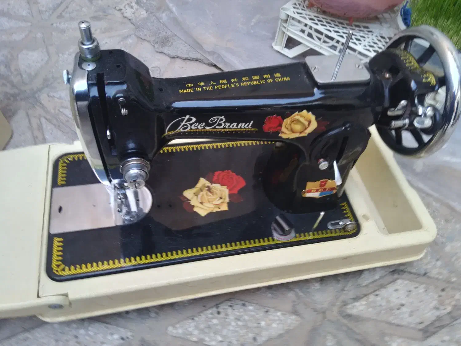 چرخ خیاطی و سر دوز پروانه|چرخ خیاطی و ریسندگی|کوهدشت, |دیوار