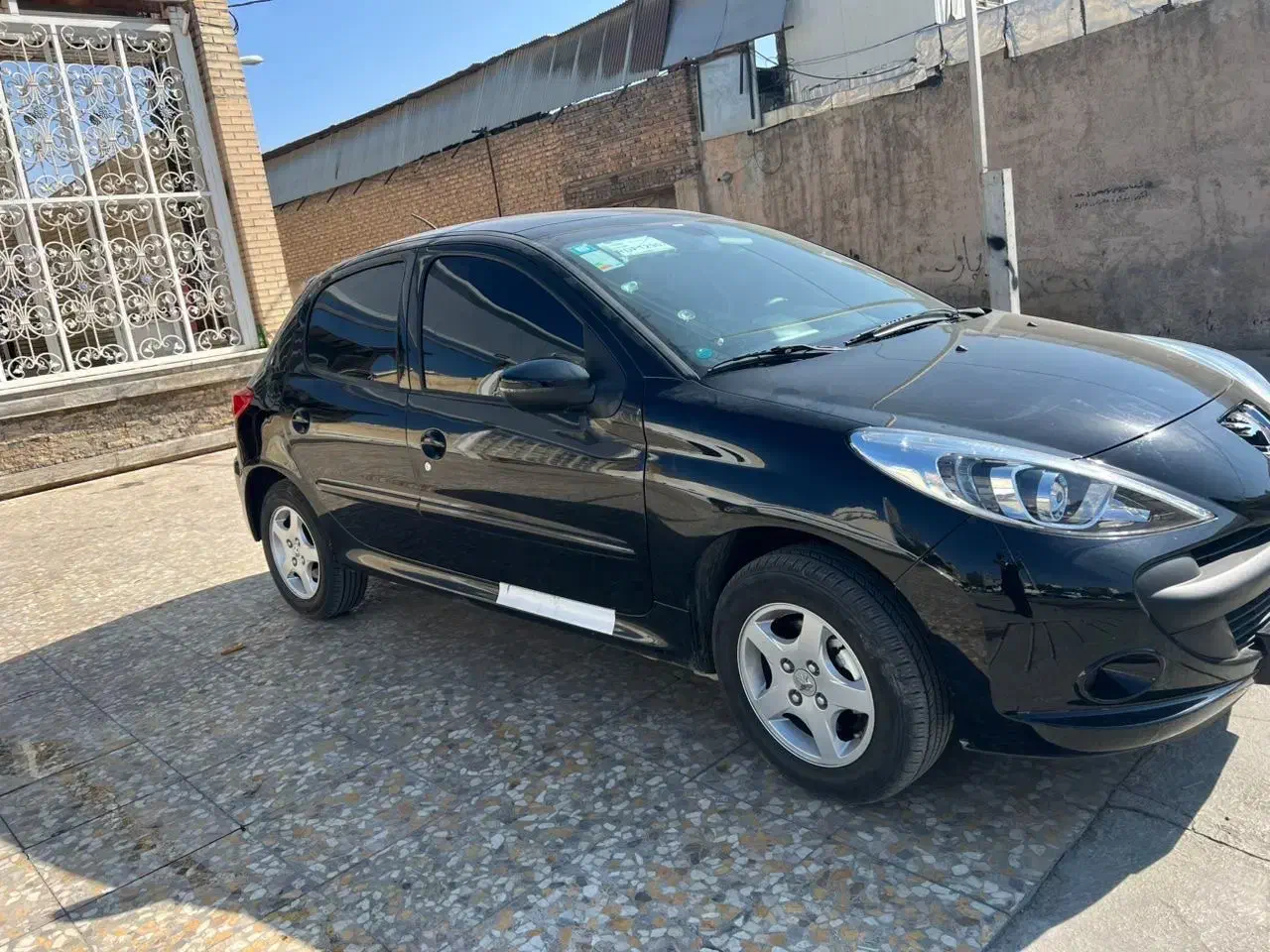 207 پانا اتومات بدنه سرامیک|خودرو سواری و وانت|شیراز, دباغ خانه|دیوار