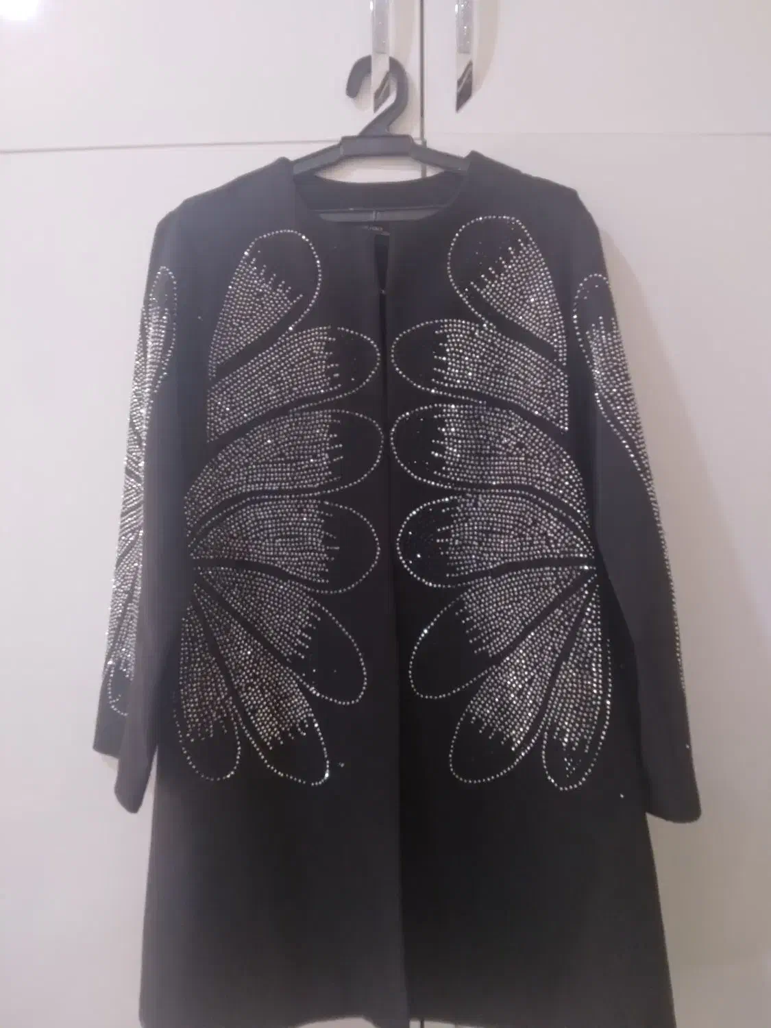 لباس مجلسی|لباس|باسمنج, |دیوار