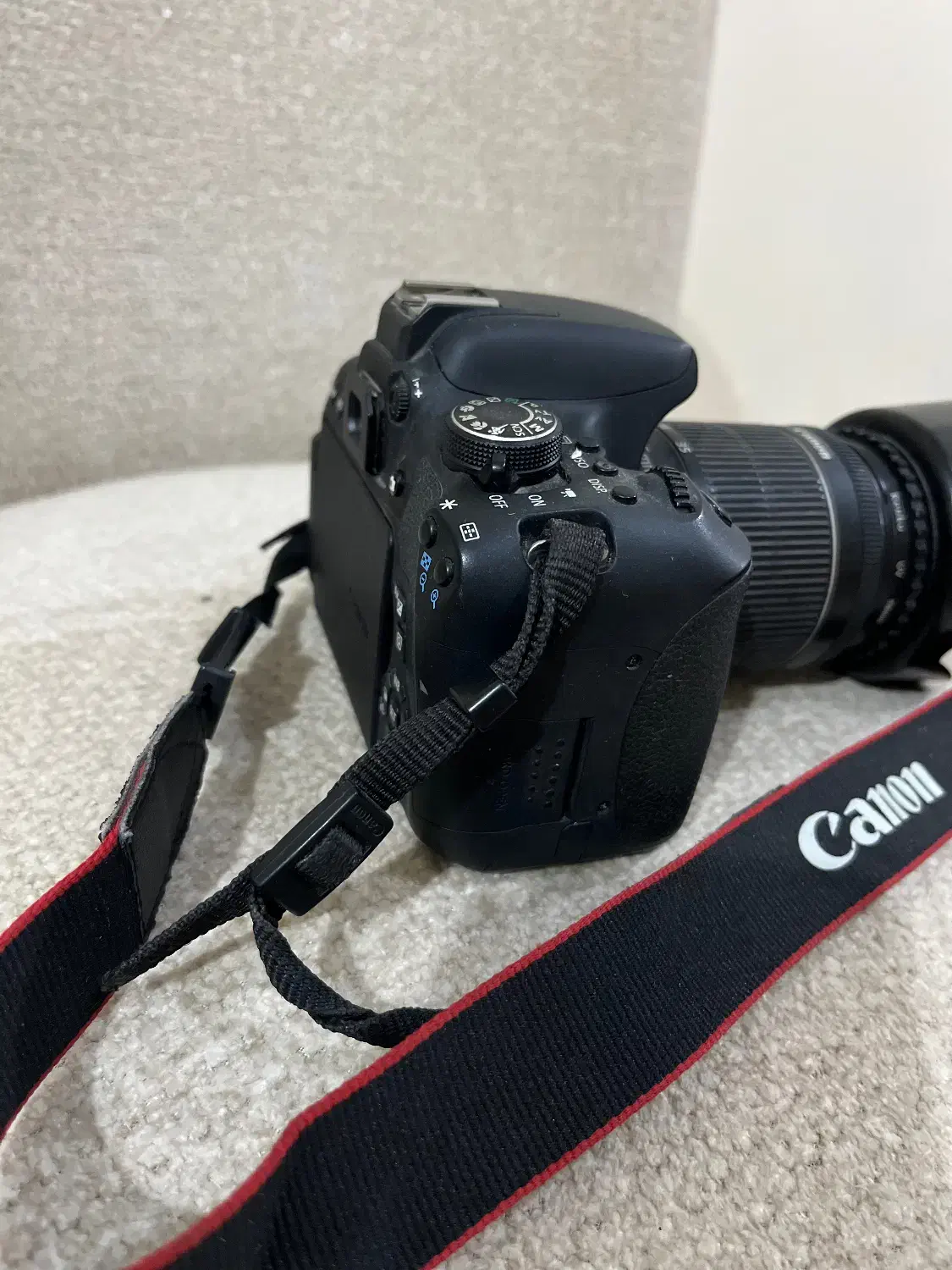 دوربین عکاسی canon 750D|دوربین عکاسی و فیلم‌برداری|آبادان, |دیوار