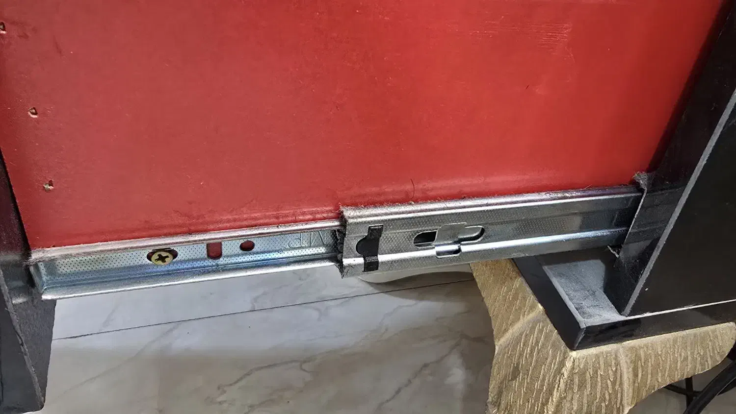 دو عدد میز  چوبی کشو داره کاملا سالم|جاکفشی، کمد، دراور|تهران, باغ فیض|دیوار