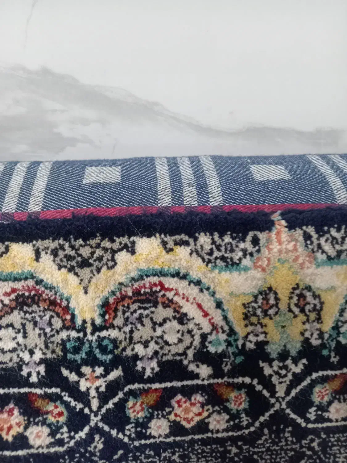 پشتی|پشتی|سبزوار, میدان بار|دیوار