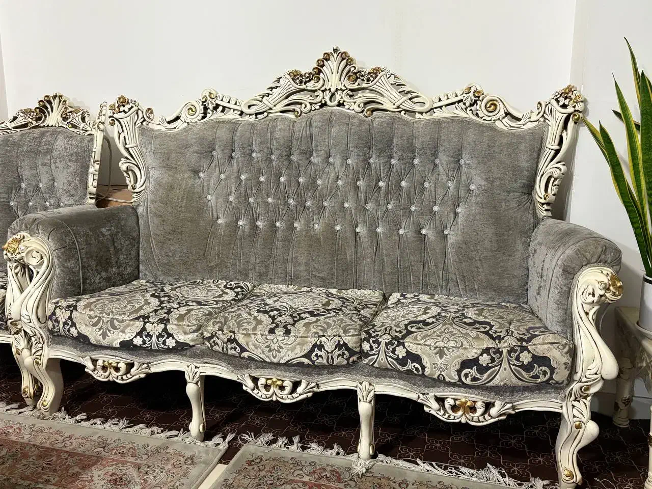 مبل سلطنتی ۹ نفره|مبلمان خانگی و میز عسلی|چهاردانگه (تهران), |دیوار