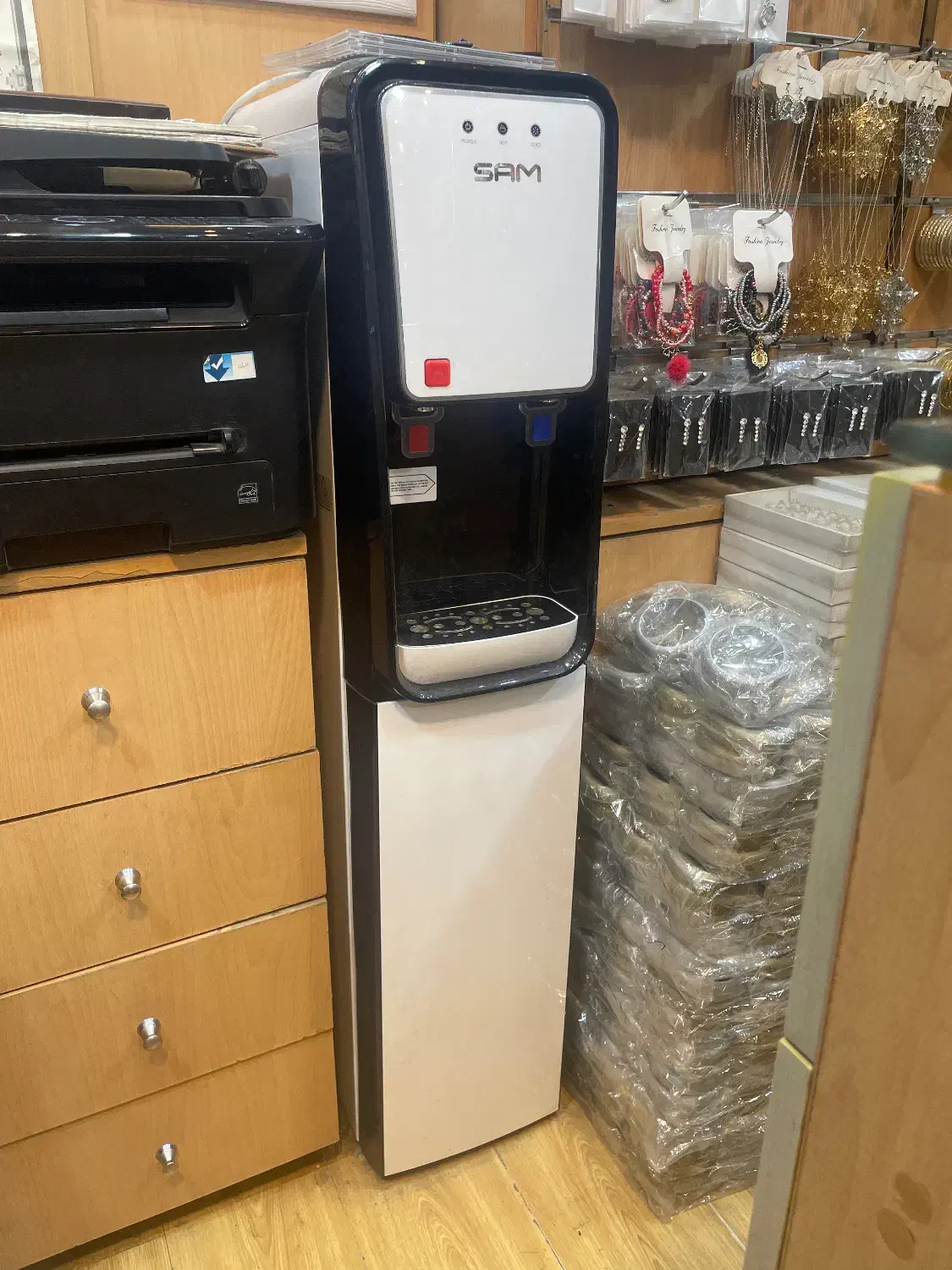 ابسرد کن یخچالدار سام|آب‌سردکن و تصفیه آب|تهران, بازار|دیوار