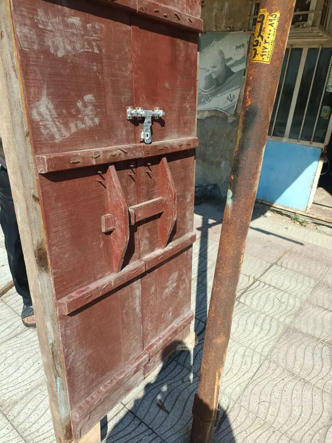 درب چوبی قدیمی|کلکسیون اشیاء عتیقه|بندر کنگان, |دیوار