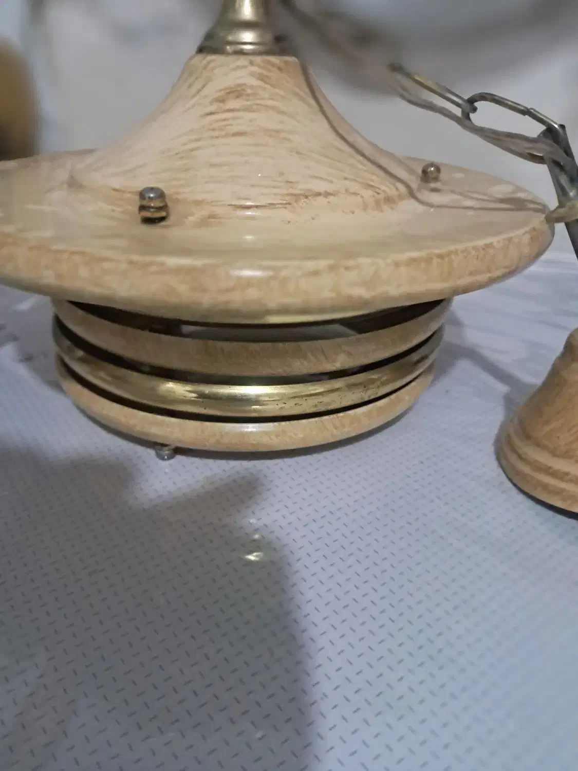 لوستر شیک|لوستر و چراغ آویز|گلبهار, شهر جدید گلبهار|دیوار