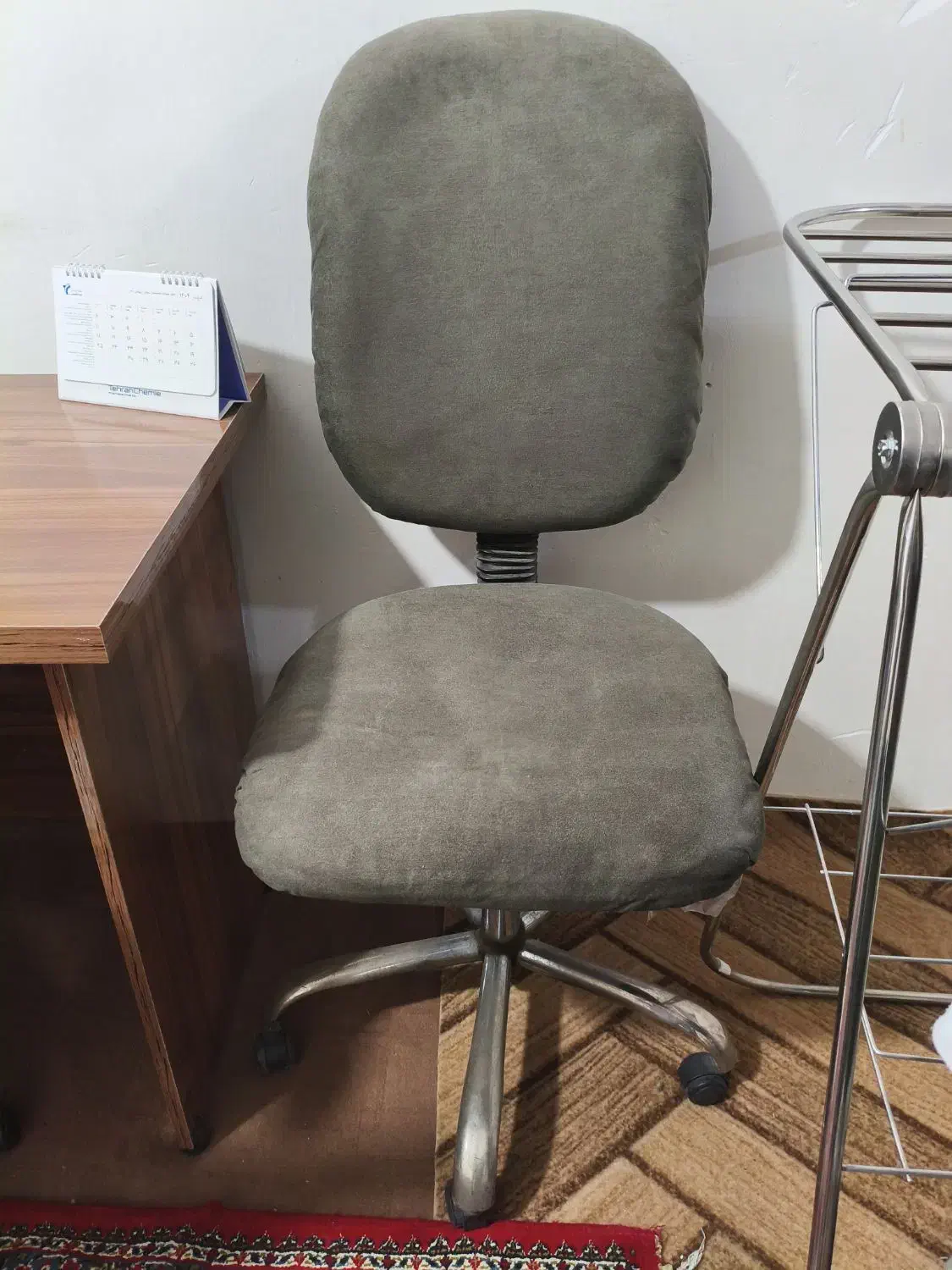 صندلی کامپیوتر و مطالعه|صندلی و نیمکت|مشهد, رده|دیوار