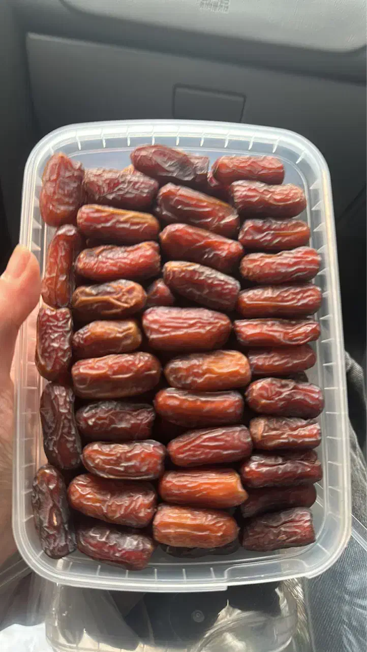 خرما پیارم|عمده‌فروشی|رشت, آب و برق|دیوار