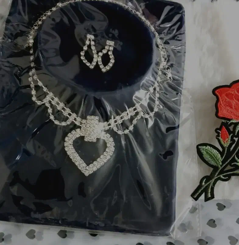 نیم ست نگین دار|بدلیجات|زابل, |دیوار