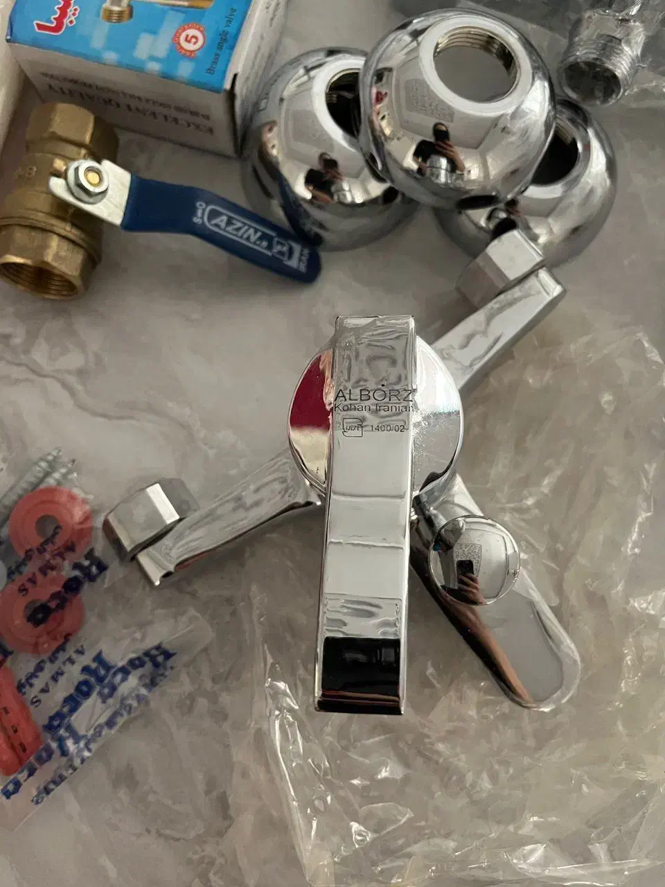 شیر آلات بهداشتی البرز و دو عدد روشویی کامل|لوازم سرویس بهداشتی|پردیس, فاز ۲|دیوار