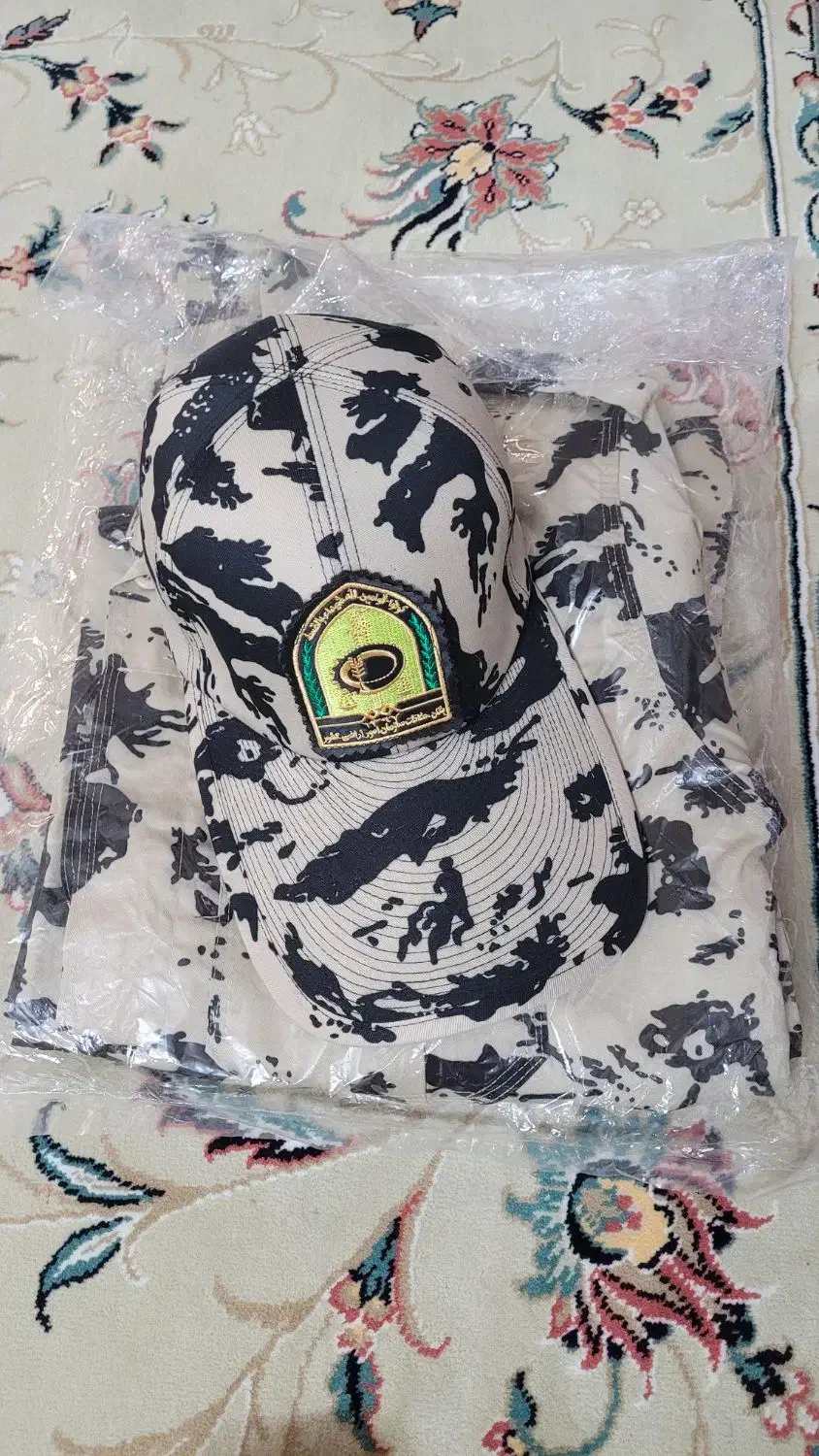 لباس نظامی (لباس سربازی)|لباس|اراک, |دیوار