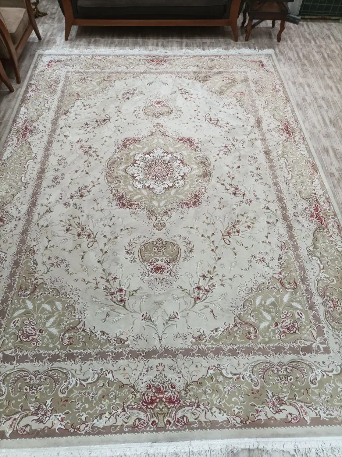 فرش ابریشمی|فرش|رشت, فلسطین|دیوار