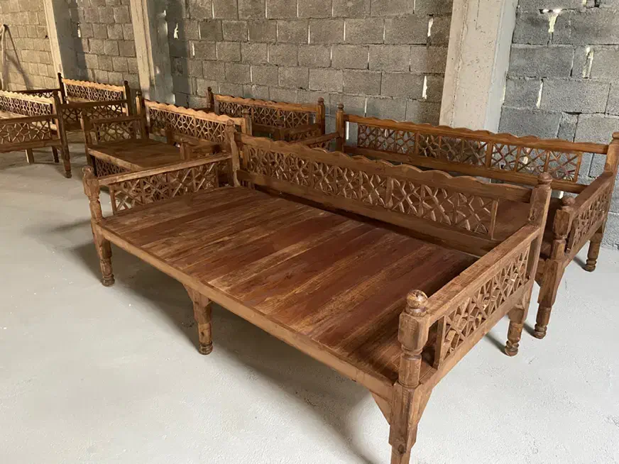 گره چینی تخت سنتی چوب روس|مبلمان خانگی و میز عسلی|بوشهر, |دیوار