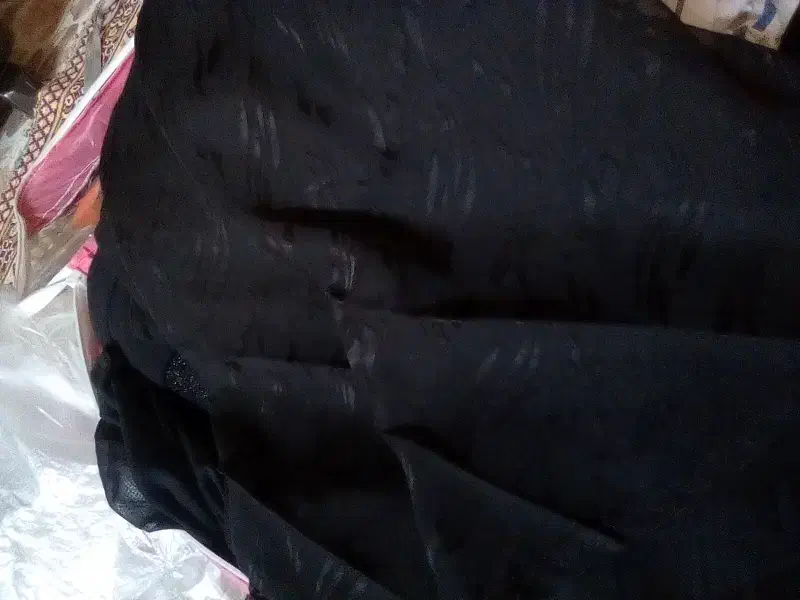 چادر ناز ناز|لباس|بروجن, |دیوار