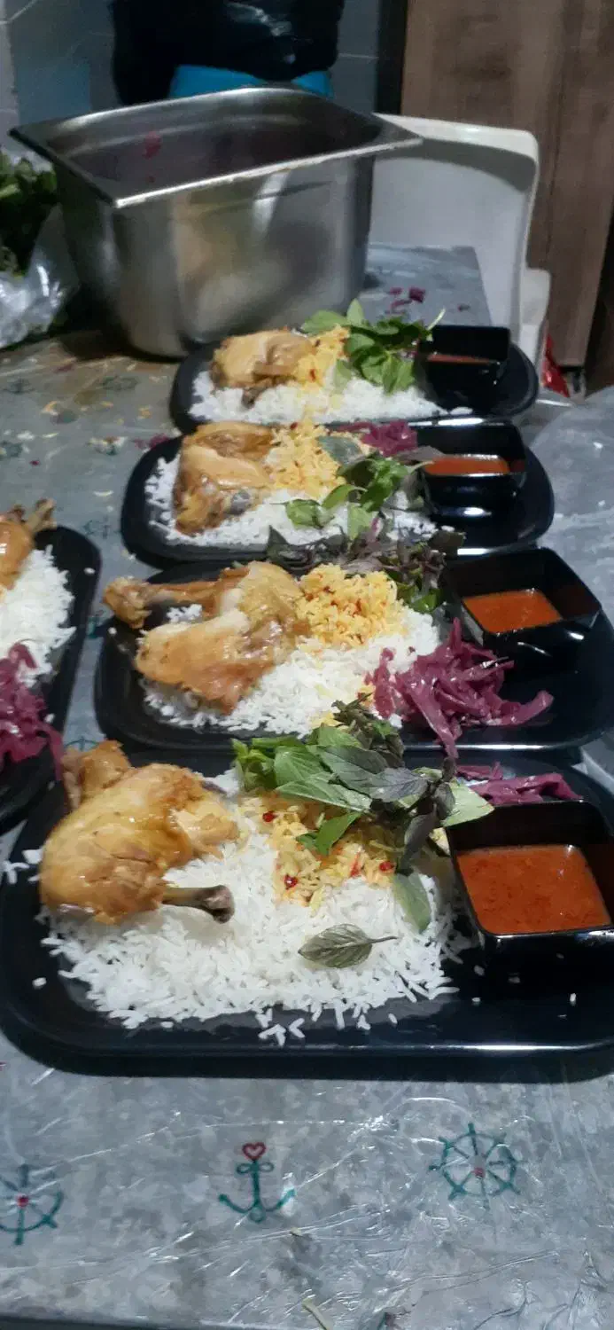 انواع غذا ها ۸۵۰۰۰تومان|خدمات پذیرایی، مراسم|امیدیه, |دیوار