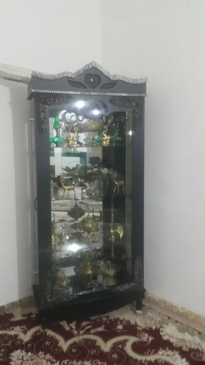 بوفه خالی درحد نو|بوفه، ویترین، کنسول|مشگین شهر, |دیوار