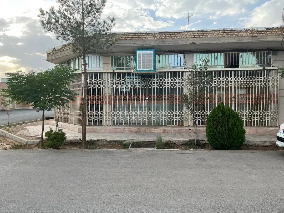 فروش ملک تجاری مسکونی|فروش مغازه و غرفه|آباده, |دیوار