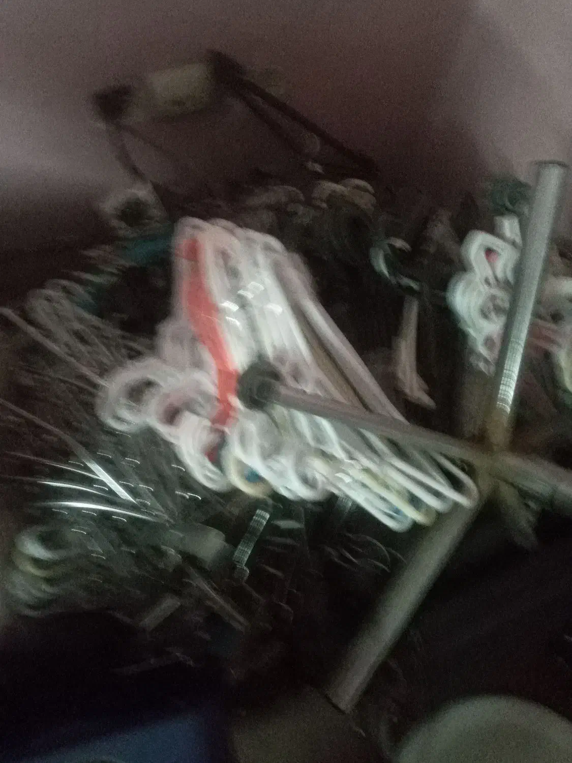 رگال وچوب لباسی فروشی|بندرخت و رخت‌آویز|ری, شهادت|دیوار