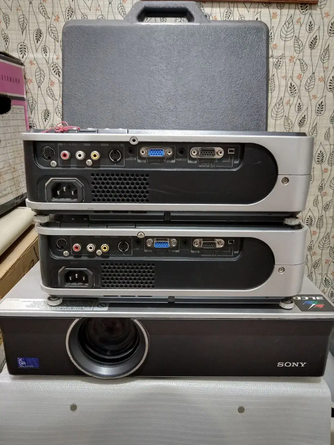 سه دستگاه ویدیو پروژکتور سونی و توشیبا|تلویزیون و پروژکتور|ری, شهید بهشتی|دیوار