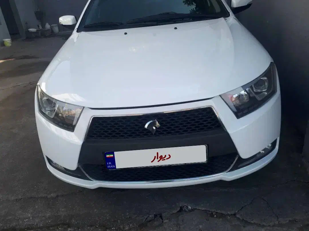 فروش دنا مدل ۹۷ بسیار تمیز|خودرو سواری و وانت|رشت, آزادگان|دیوار