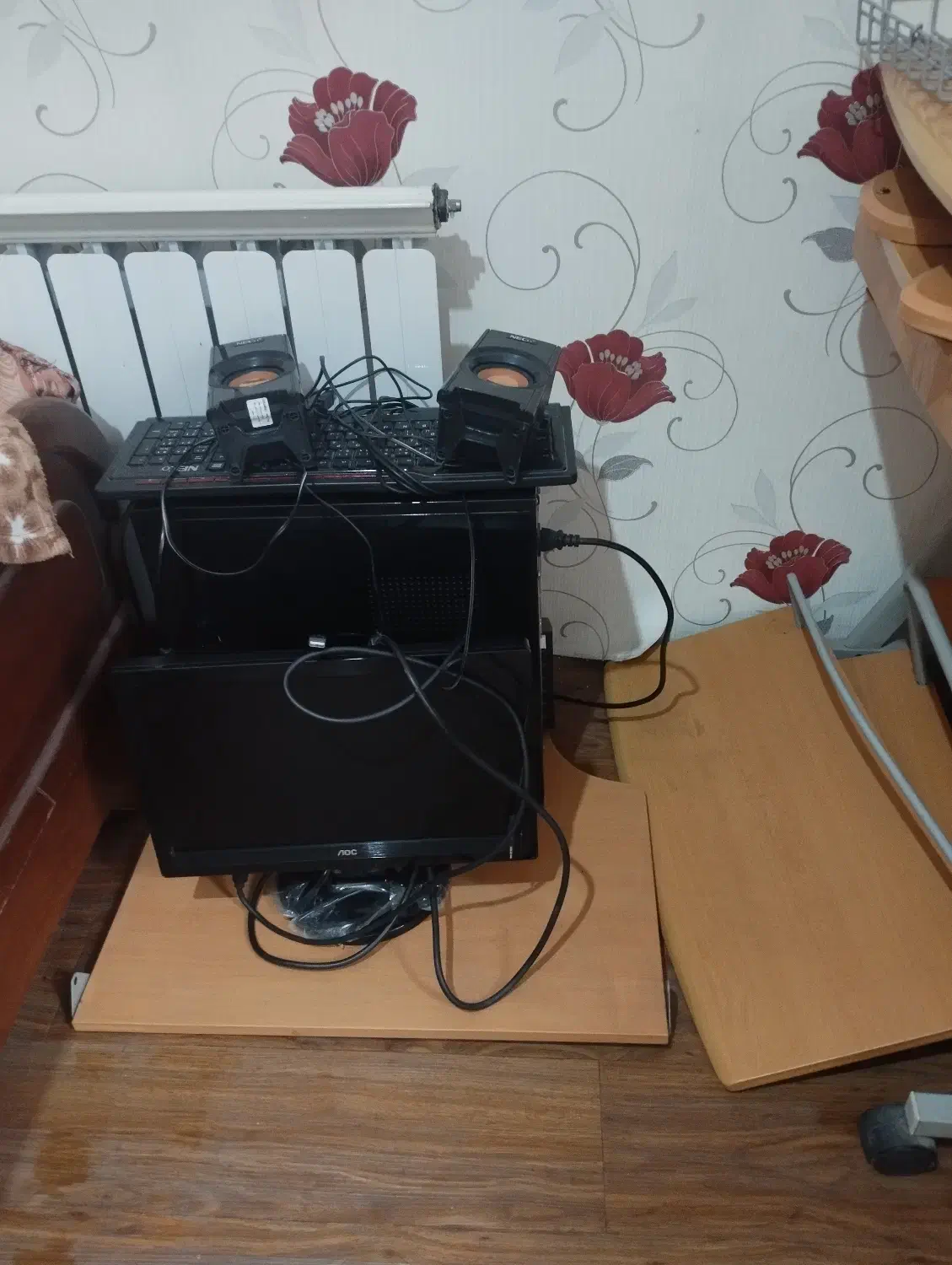 فروش|میز تحریر و کامپیوتر|آمل, |دیوار