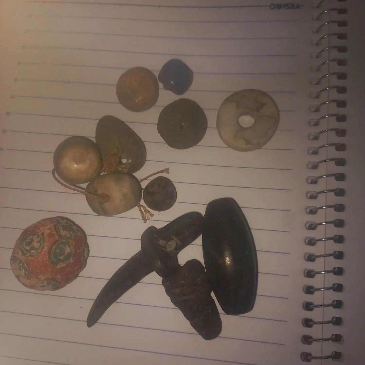 نگین و النگو زنانه|کلکسیون اشیاء عتیقه|زاهدان, |دیوار